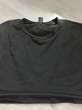 SHEIN Women's Black Crew Neck Short Sleeve Crop Top